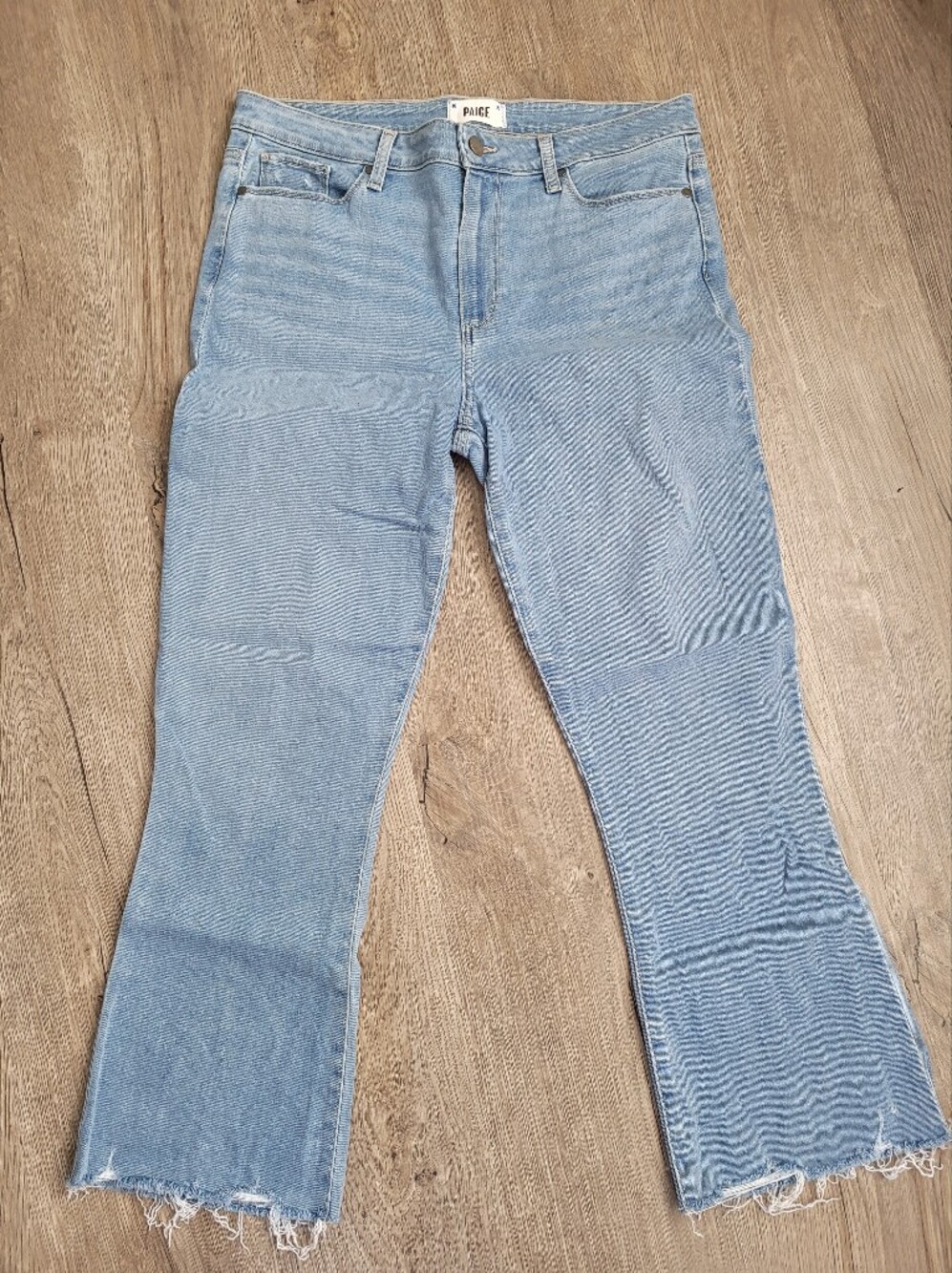 PAIGE - Rory Crop Flare, Kaede Distressed Light Wash Jeans - Sz 32
